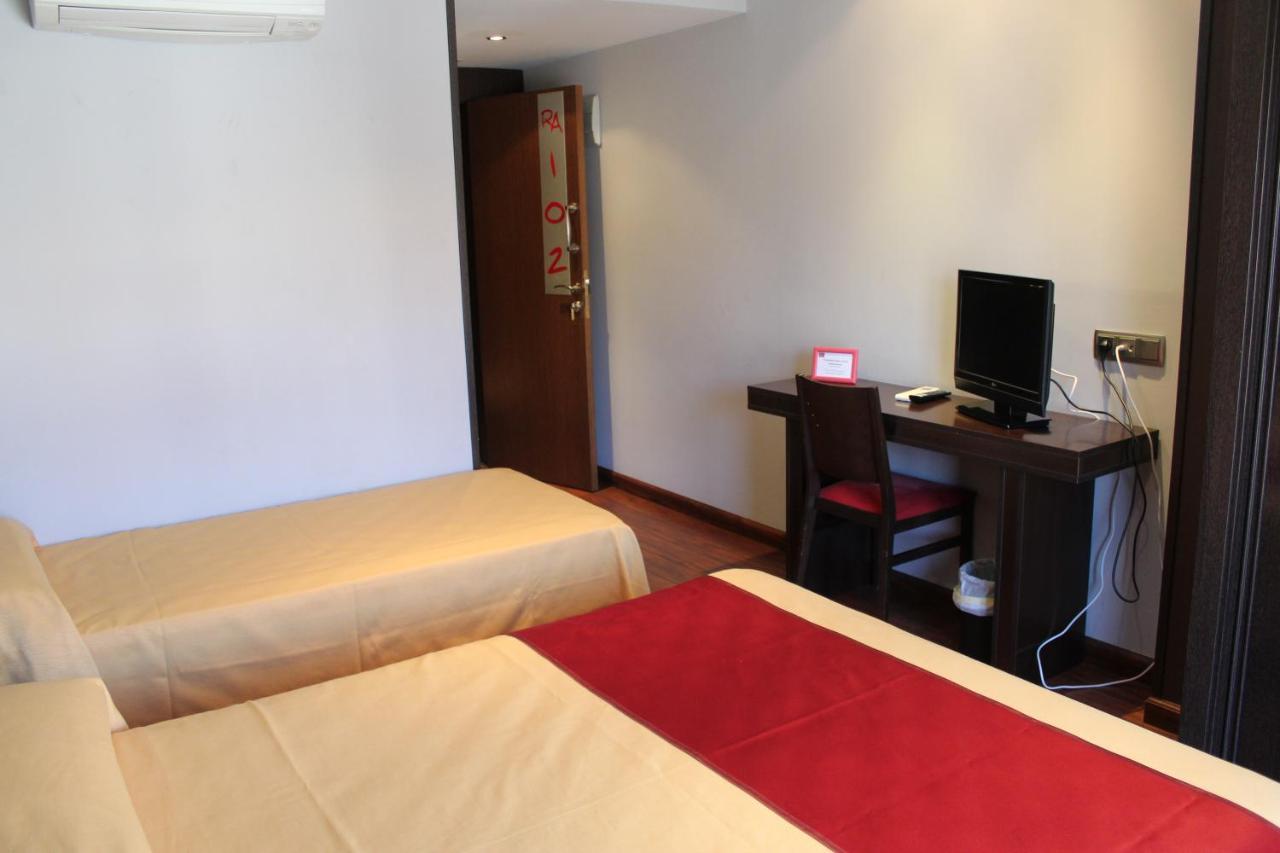 Hostal Royal Almorox Екстер'єр фото
